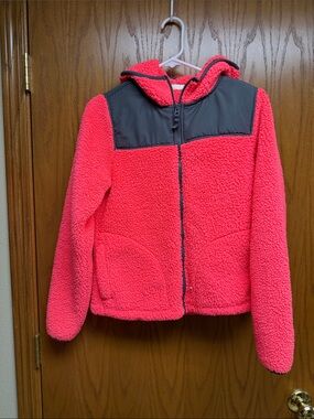 SO Kids Hooded Sherpa Jacket in Hot Pink with Charcoal Yoke